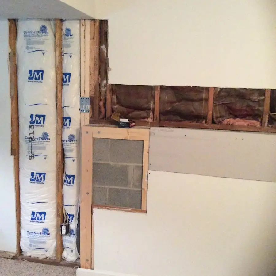 Wall insulation replacement during Structural Drying in Silverton
